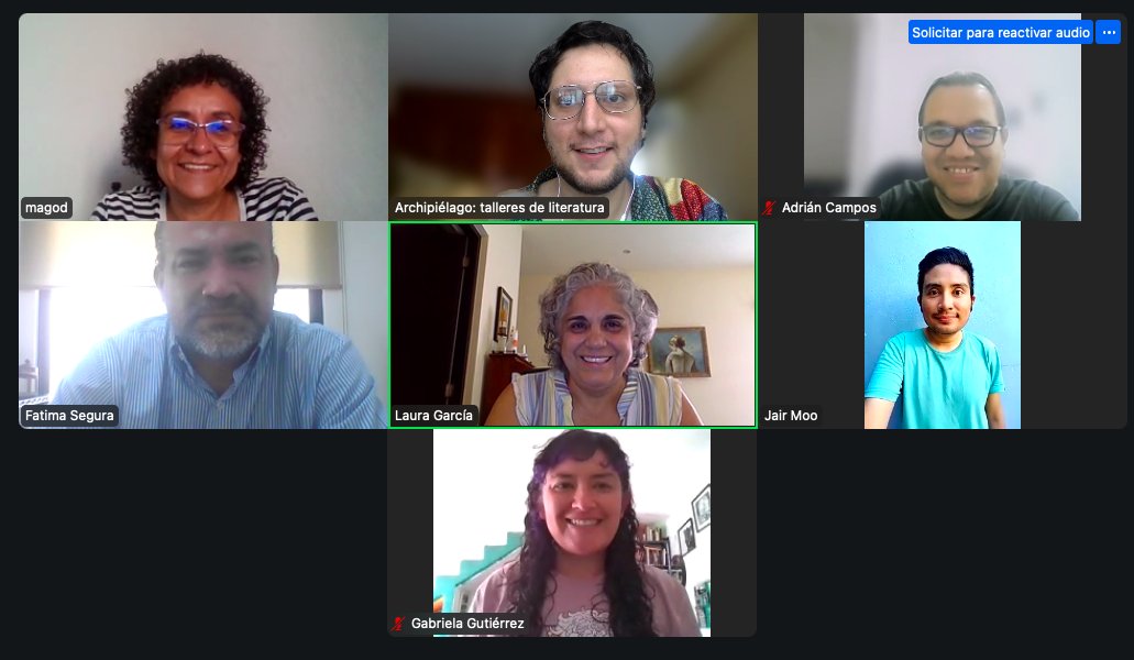 Quienes integran el taller de Crónica publican sus textos en medios nacionales, obtienen reconocimientos en certámenes, experimentan al estilo gonzo, viajan para reportear y preparan sus libros para concursar. Nos reunimos sábados 4 p. m. ¡Aún puedes unirte a la sesión de mañana!