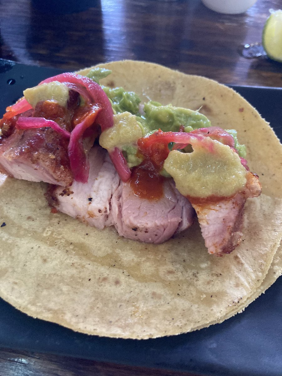 Amazing smoked #tacos, but come at night so the fat has time to render.

Chicharron 10/10 at 6:30 PM, 7/10 at 12 noon.

But an AMAZING place!!

#EdoMex #MejorDeCDMX #Taqueria 

maps.app.goo.gl/M9N9bEpLssP4QM…