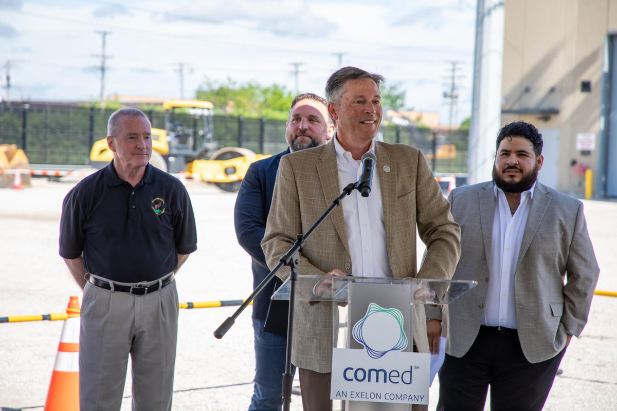 ComEd's tweet image. Today we broke ground on the expansion of our transmission substation in Elk Grove Village! This project will boost transmission capacity and enhance our best-in class reliability for businesses across the growing northwest suburban corridor and the greater Western O’Hare region.…