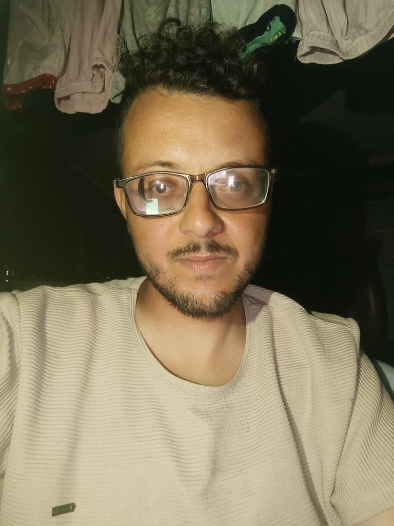 Please Retweet,i really don't have money.

I’m Ahmed from Gaza. I’ve lost my eye and job during the war. I'm struggling to rebuild from the ruins. I’m reaching out for help — any donation will make a difference.

Please donate and share to help me survive.
paypal.me/ahmedshamia