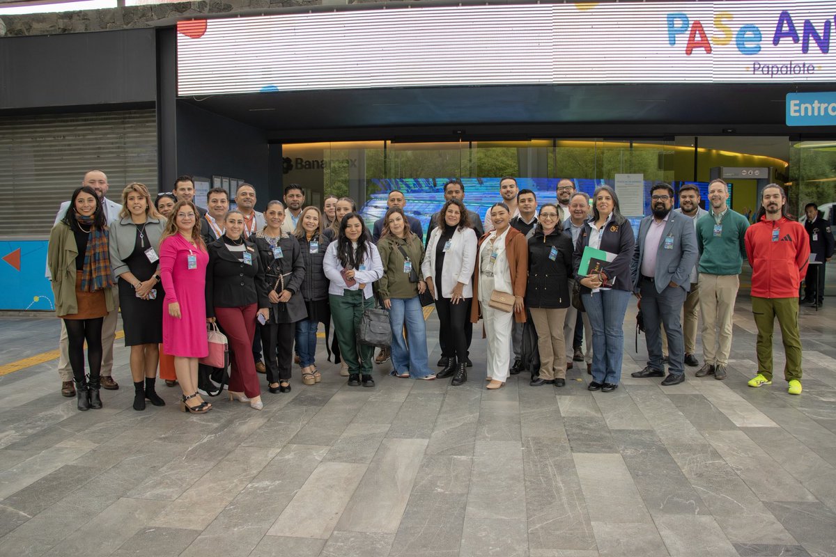 SoyRobotiX's tweet image. Realizamos nuestro 1er Encuentro de Soluciones Educativas para Educación Especial.

Compartimos propuestas que impulsan el aprendizaje y la inclusión en el aula. 🌍📚

¡Gracias a todas y todos quienes nos acompañaron en esta jornada! 🙌