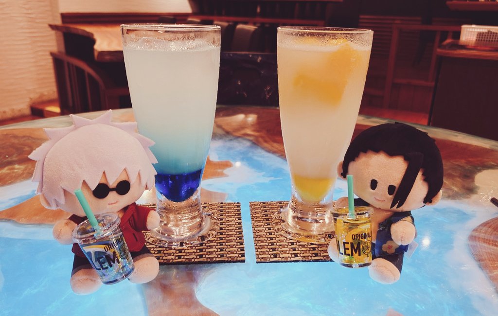 D_D_U_U_'s tweet image. 今回の等身絵が好みで行くしか
次は泊まりで水族館行きたい
ショップの五と夏のパネルが寄り添ってて照れた