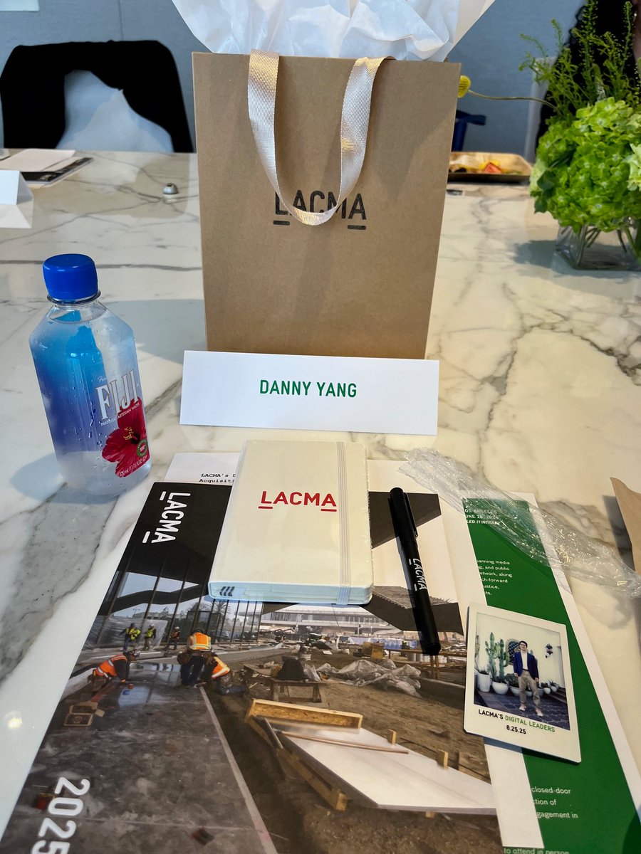 danny huuep tweet media