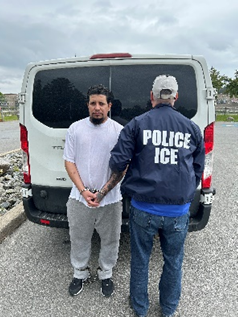 EROBuffalo's tweet image. 📢ICE Buffalo arrested Jose Claudio Perez-Delgado, a previously removed illegal alien from Mexico.
Perez has convictions for possession of a controlled substance; possession of dangerous drugs; controlled substance - possession of methamphetamine/ecstasy and unlawful re-entry.