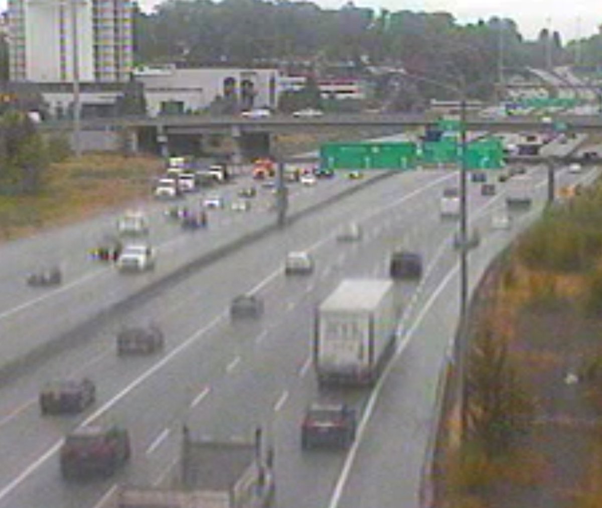 ⚠️#BCHwy1 - Eastbound stalled vehicle just past Willingdon Ave has the right lane blocked. #Burnaby