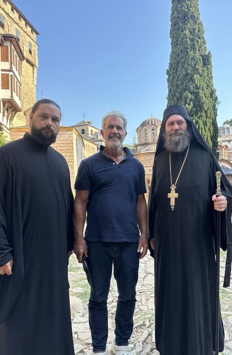Mel Gibson spotted at the Serbian Orthodox Monastery of Hilandar. 

🇷🇸☦️🇺🇸 "I’ve never felt such a strong connection with God anywhere like I did here."