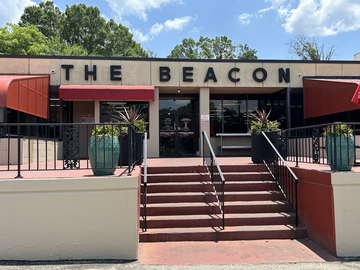 bensbiz's tweet image. The Beacon Drive-In, where “Food is always good.” A Spartanburg institution since 1946.