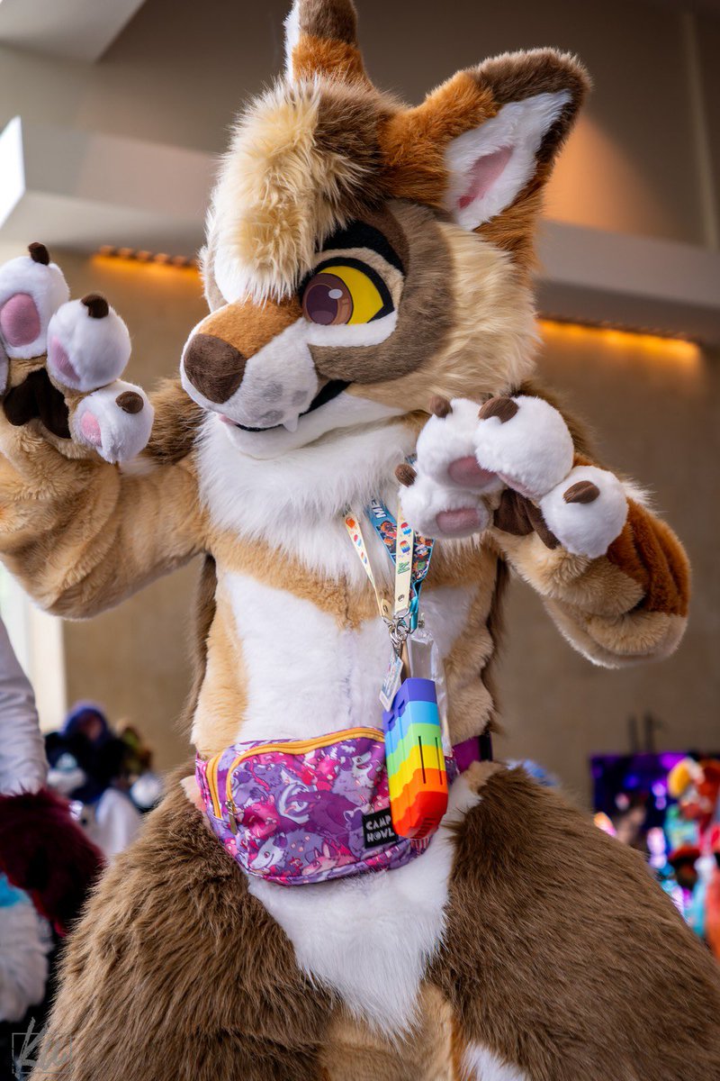 cedar_yote's tweet photo. i’m so grateful for the life that i live now and all my wonderful friends that make me feel loved ❤️ 

i love and appreciate you all more than you know https://t.co/T4ueVFJWeh