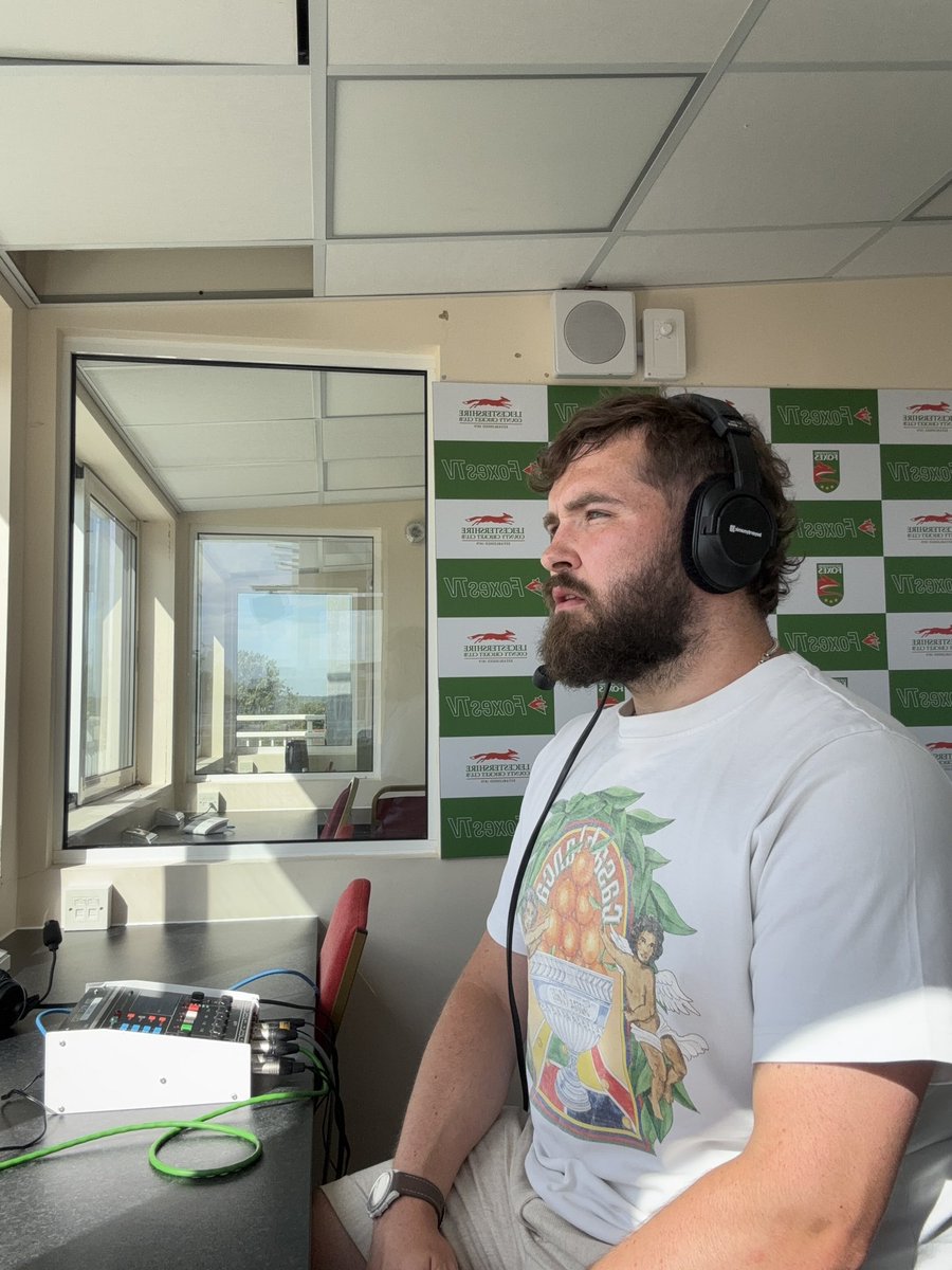 Sam Martin (@sammartinfpl) on Twitter photo Really enjoyed making my live commentary debut down at <a href="/leicsccc/">Leicestershire CCC 🦊</a> this evening.
What a win for <a href="/leicswomenccc/">Leicestershire CCC Women 🦊</a> too.
Incredibly professional performance from start to finish. Really enjoyed making my live commentary debut down at <a href="/leicsccc/">Leicestershire CCC 🦊</a> this evening.
What a win for <a href="/leicswomenccc/">Leicestershire CCC Women 🦊</a> too.
Incredibly professional performance from start to finish.