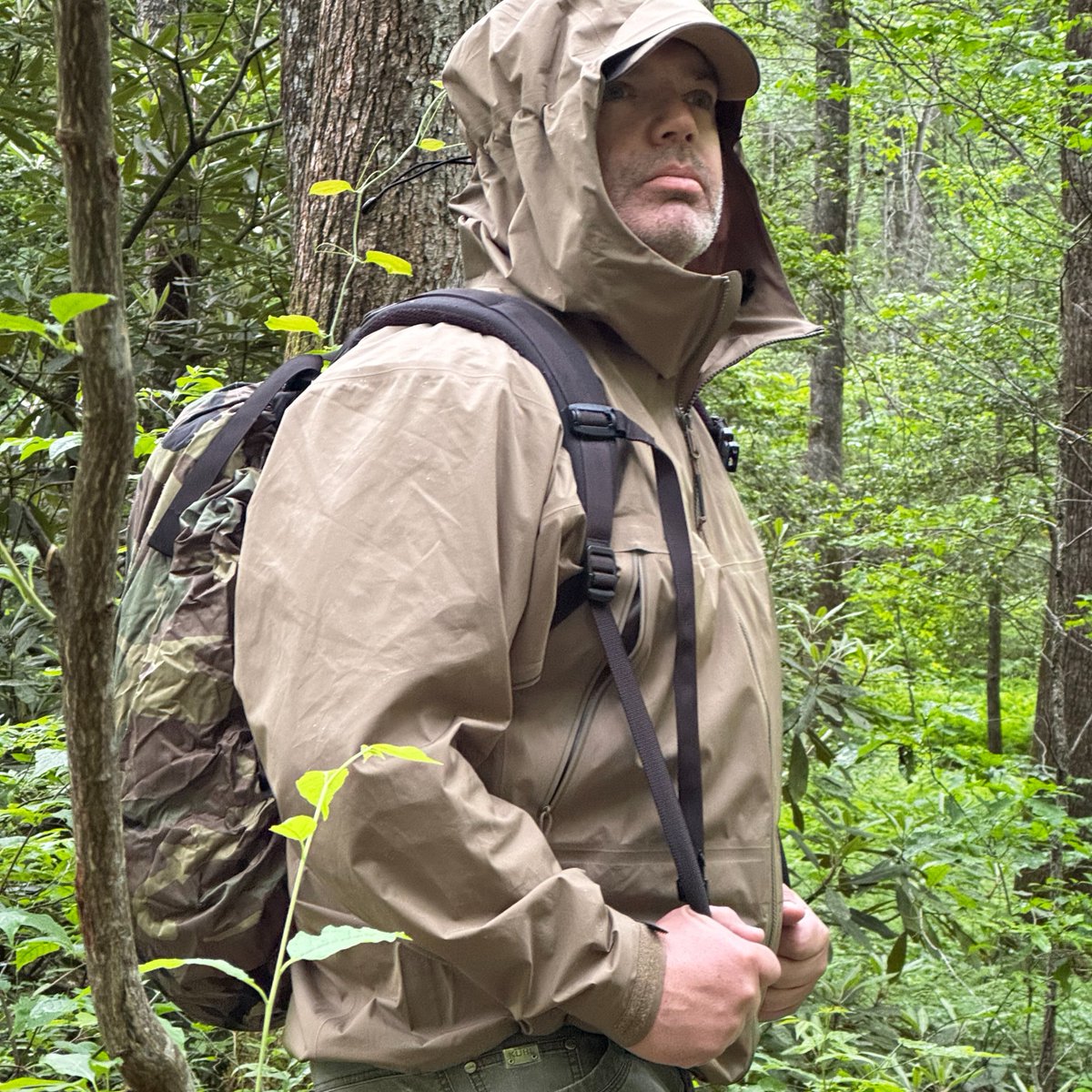 Lite_Fighter's tweet image. LiteFighters know: A dry backpack is a happy backpack. 😊🎒 Our pack rain covers are built tough, just like you. Don&apos;t let wet gear weigh you down on your next adventure. *Coming Soon* #LiteFighter #AdventureReady #BackpackEssentials