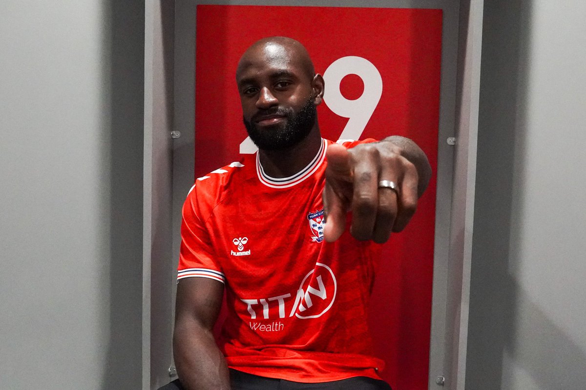 Hiram Boateng (@hboateng8) on Twitter photo New home! loving the new kit and looking forward to making some memories in it.. thanks for the warm welcome <a href="/YorkCityFC/">York City FC</a> 👊🏿🔴⚪️ New home! loving the new kit and looking forward to making some memories in it.. thanks for the warm welcome <a href="/YorkCityFC/">York City FC</a> 👊🏿🔴⚪️