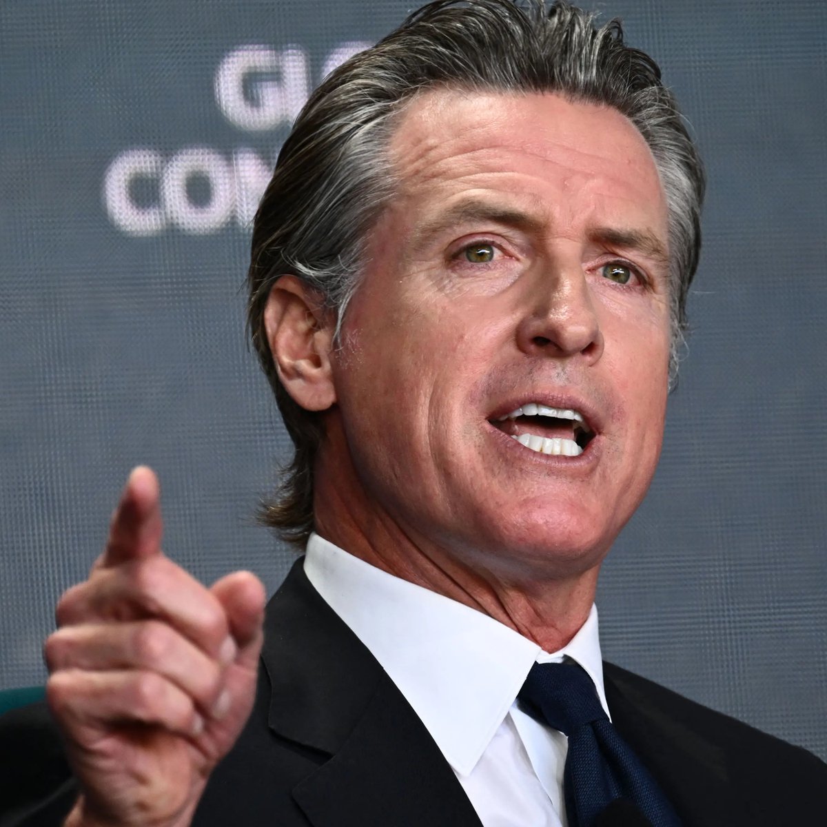 DonkConnects โป๏ธโข (@donkoclock) on Twitter photo Gavin Newsom just filed a $787 million lawsuit against Fox News.
He called out Donald Trump's lies and keeping 5,000 unwanted federal troops in Los Angeles.
Drop a ๐ for <a href="/GavinNewsom/">Gavin Newsom</a>. let's show him our support. Gavin Newsom just filed a $787 million lawsuit against Fox News.
He called out Donald Trump's lies and keeping 5,000 unwanted federal troops in Los Angeles.
Drop a ๐ for <a href="/GavinNewsom/">Gavin Newsom</a>. let's show him our support.