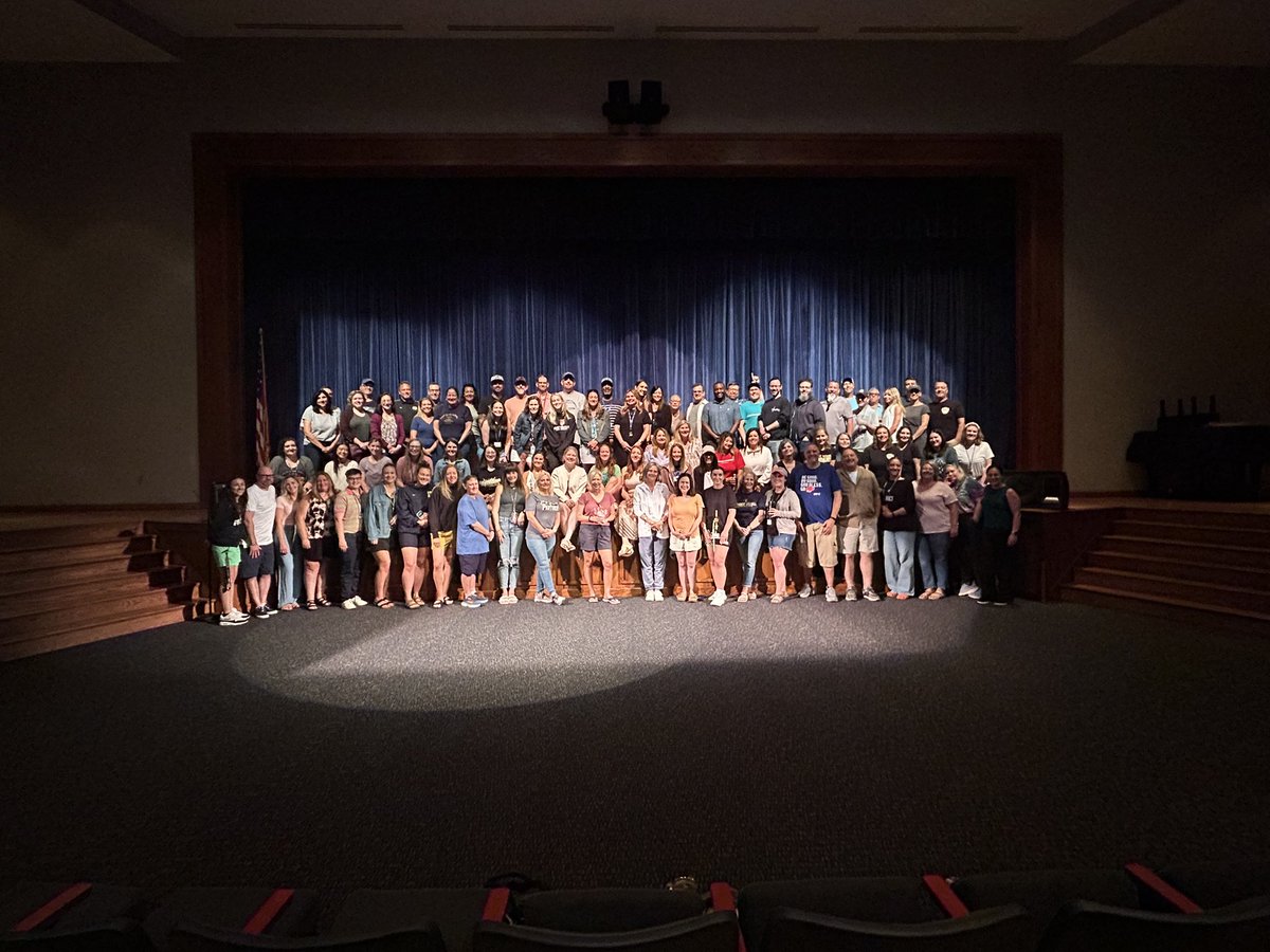Nataša Popović (@tasanap0p) on Twitter photo It’s a wrap for 2024-2025 school year! Great students and families, great team work, and a great finish! We are ready for summer fun!
<a href="/PrincipalDauria/">Marissa Dauria</a>
<a href="/SHMSptsa/">Sweet Home Middle School PTSA</a> - thank you for all your support It’s a wrap for 2024-2025 school year! Great students and families, great team work, and a great finish! We are ready for summer fun!
<a href="/PrincipalDauria/">Marissa Dauria</a>
<a href="/SHMSptsa/">Sweet Home Middle School PTSA</a> - thank you for all your support