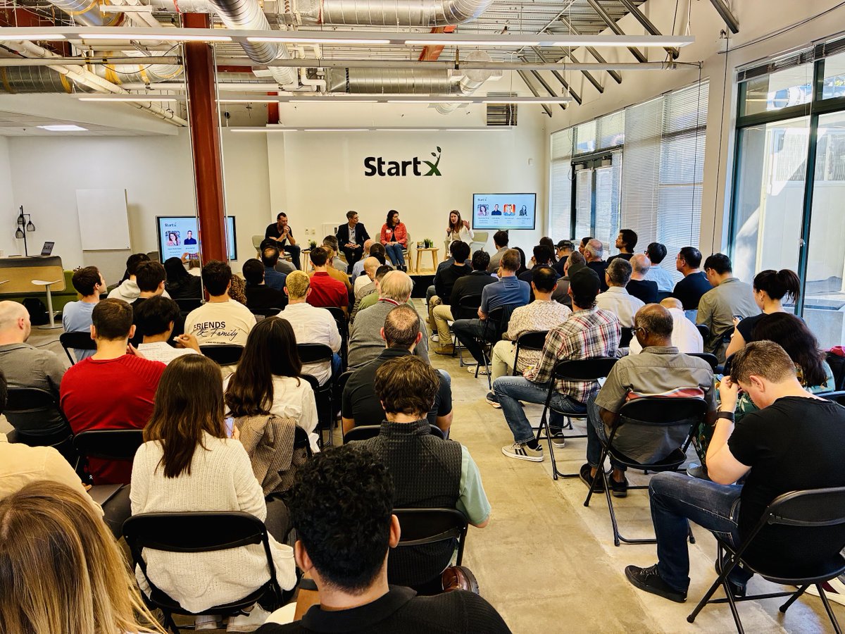 Venrock's tweet image. On June 26, @VCsurferDAD spoke at the @StartX VC Panel + Community Dinner, sharing insights with StartX founders, alumni, and mentors on fundraising strategies, investor relations, and navigating the evolving startup landscape.