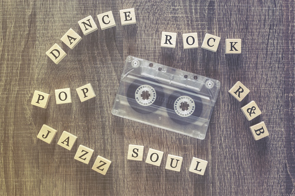 RollingStoneFra's tweet image. PLAYLIST : Découvrez la sélection du week-end : rollingstone.fr/la-playlist-de…

#playlist #weekend #moundrag #molotovs #equipedefoot #lukeroberts #kurtvile #stade #ghostwoman #tamuneilson #braxtoncook #mariedahlstrom #shaggydogs #bradmehldau