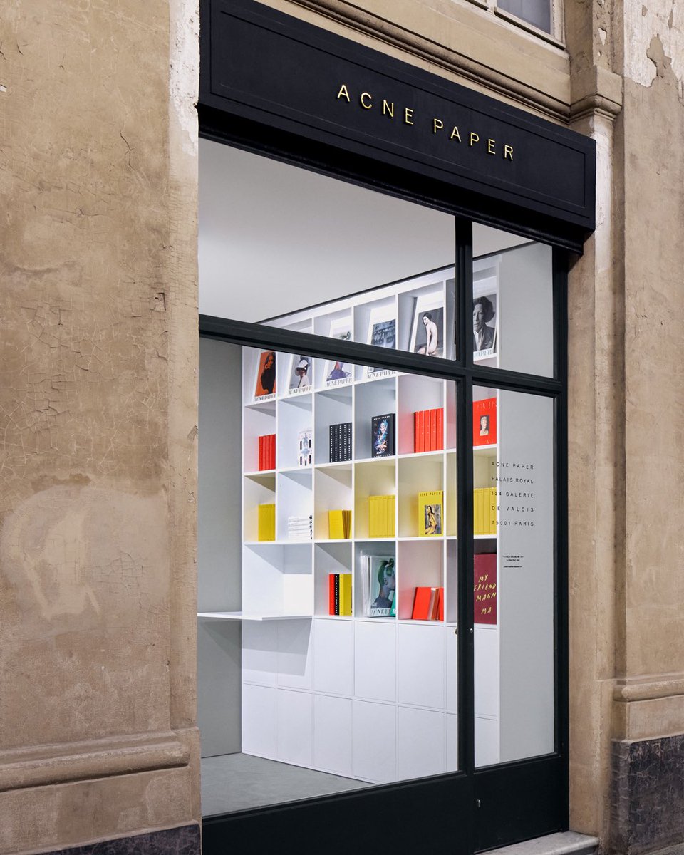 acnestudios's tweet image. 2025 by Paul Kooiker at Acne Paper Palais Royal
The inaugural exhibition presents forty-two portraits of art students of the Gerrit Rietveld academy in Amsterdam. While reminiscent of the tradition of school portraiture, which typically commemorates milestones in academic and…