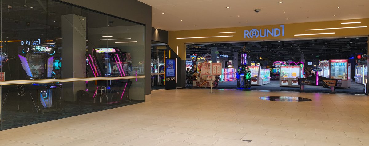 Emergent tweet media