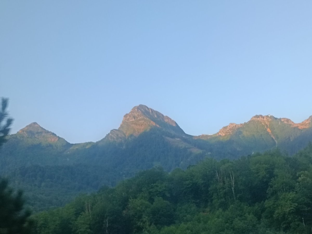 опять к горам каталась, сейчас уже дома.