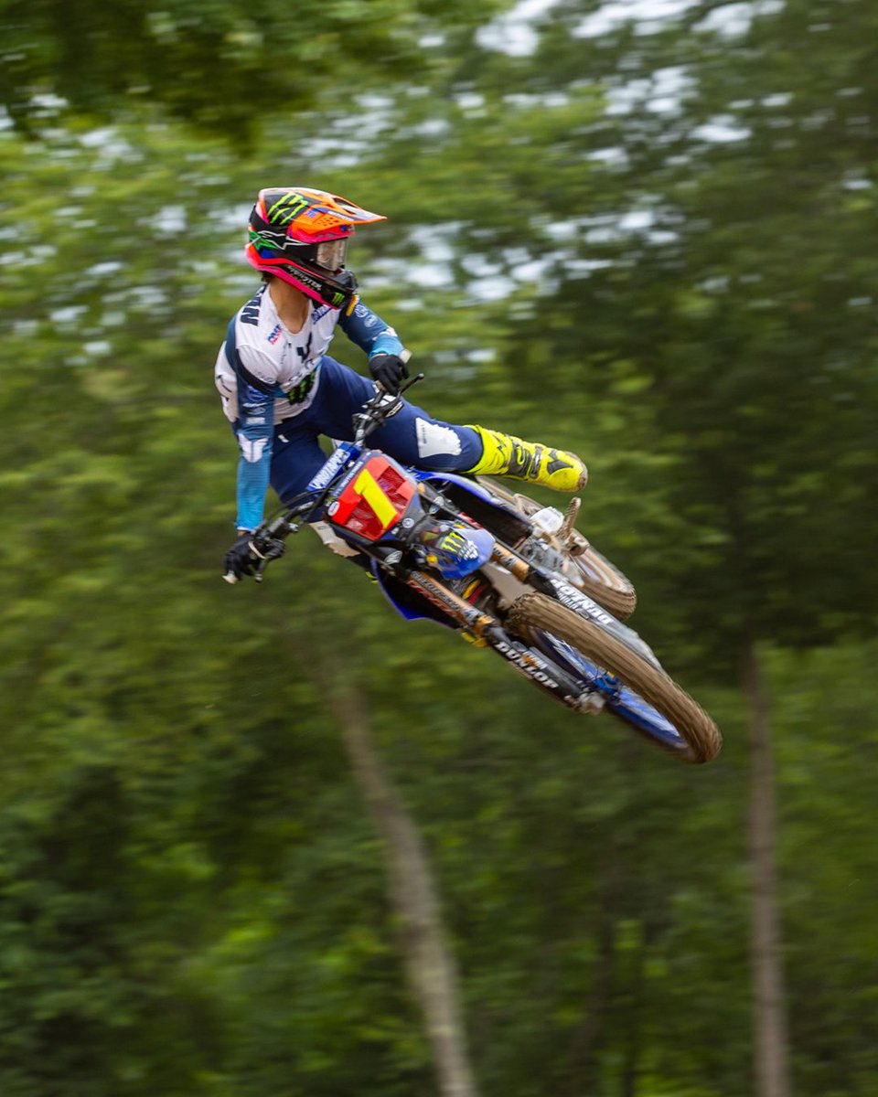 Southwick's sand is unique and so these 'first laps' from press day are must-watch material. Catch all of the on-track action from press day... vitalmx.com/videos/feature…