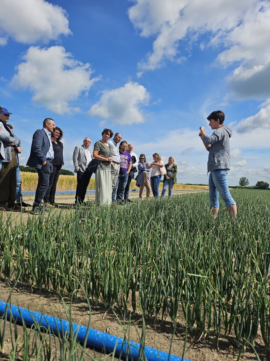 💧 Staten werkbezoek <a href="/provzeeland/">Provincie Zeeland</a> bij de Rusthoeve <a href="/Proefboerderij/">Rusthoeve</a>  over zoetwater 💦
🔬 Zoetwater is cruciaal voor:
 • een betere benutting van stikstof (minder uitspoeling)
• gezondere gewassen (minder gewasbescherming nodig)
🌾