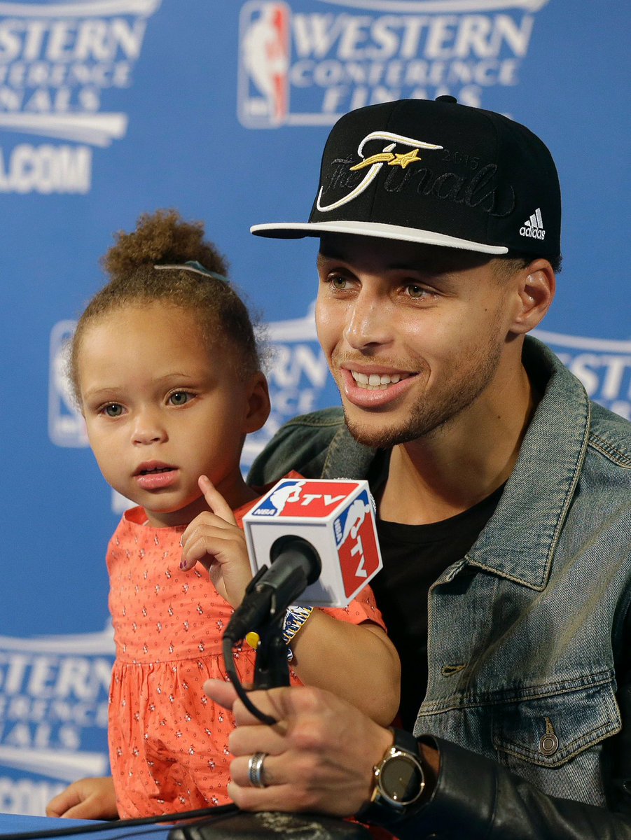 PrepNetwork_'s tweet image. It seems like just yesterday that the sports world was fawning over baby Riley Curry with dad Steph during the 2015 NBA playoffs. Now, as a 12-year-old, Curry is representing Academy Volleyball Club at the Junior National Championships.
Read: prepnetwork.com/2025/06/25/spl…