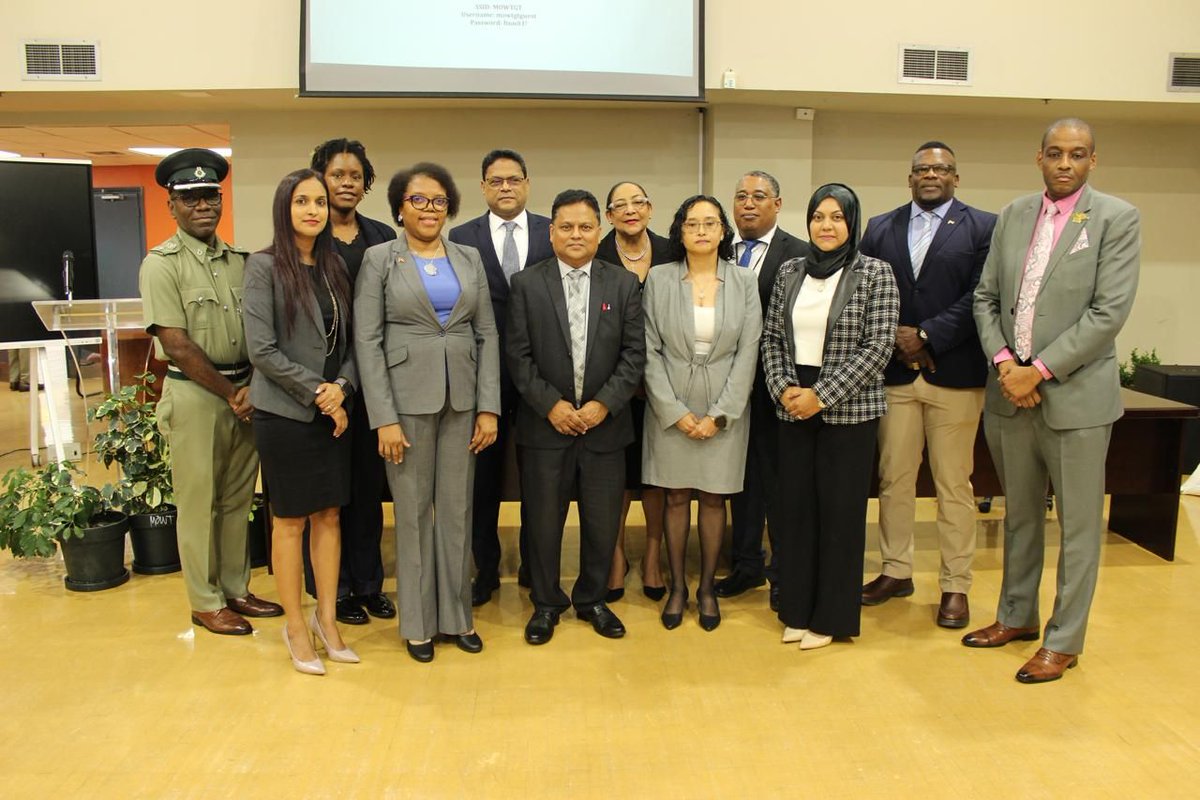 TTJudiciary's tweet image. On June 25, 2025, the Judiciary of Trinidad and Tobago joined the Ministry of Justice’s Stakeholder Consultation on virtual hearings. Justice leaders discussed public concerns and explored ways to improve access to justice. #TTJudiciary