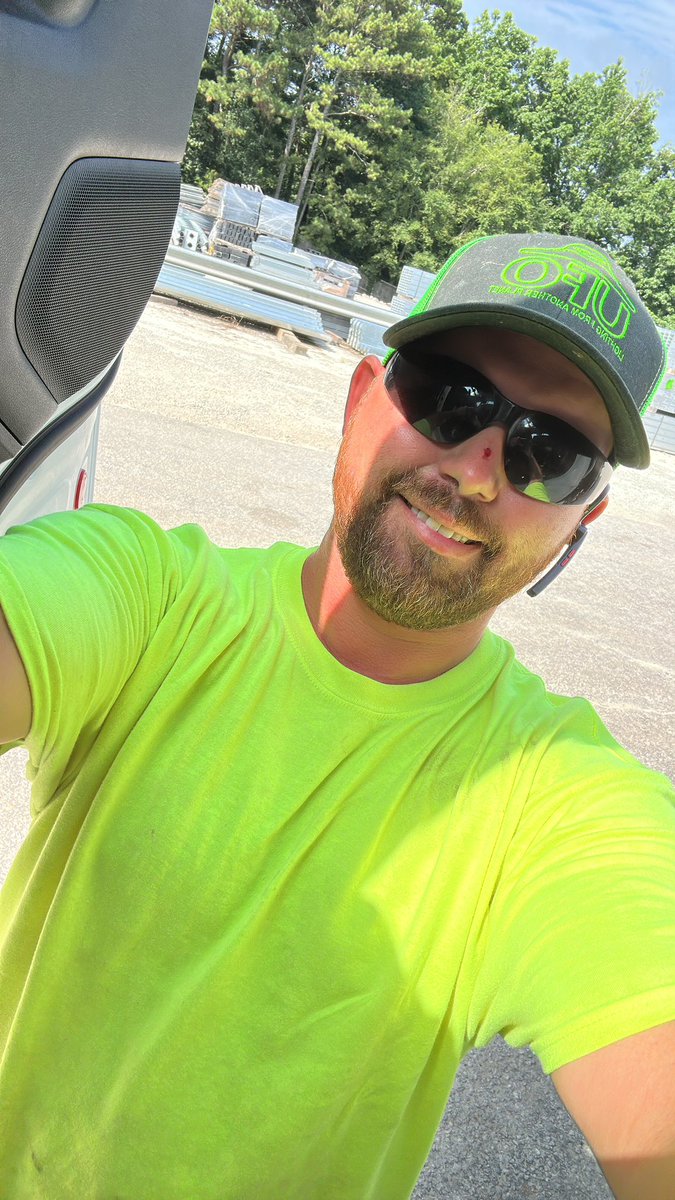 newt4 (@beardeddaddy001) on Twitter photo 