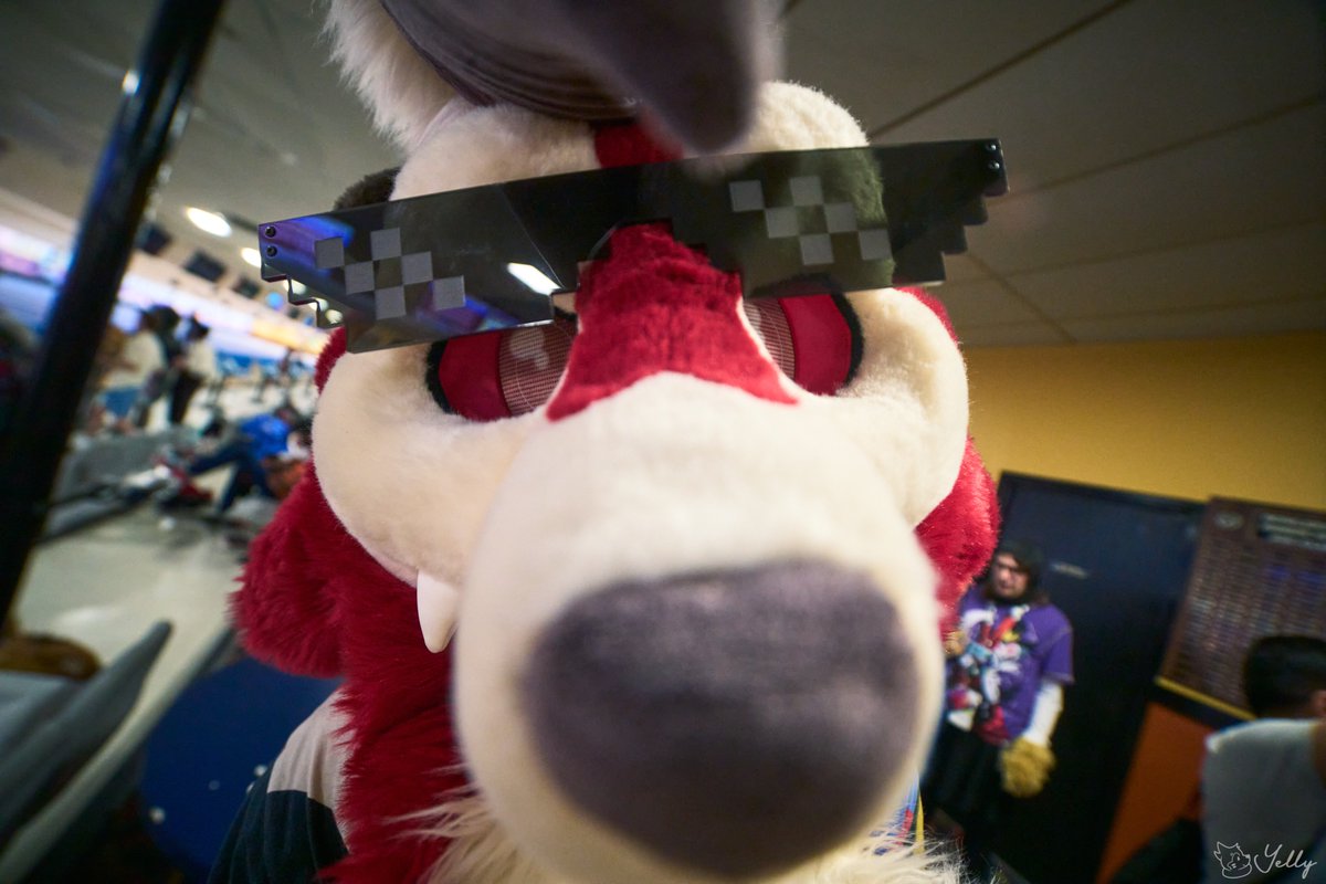 *sniff* you smell, go take a shower

📸<a href="/yellyXP/">YellyXP</a> 

#FursuitFriday