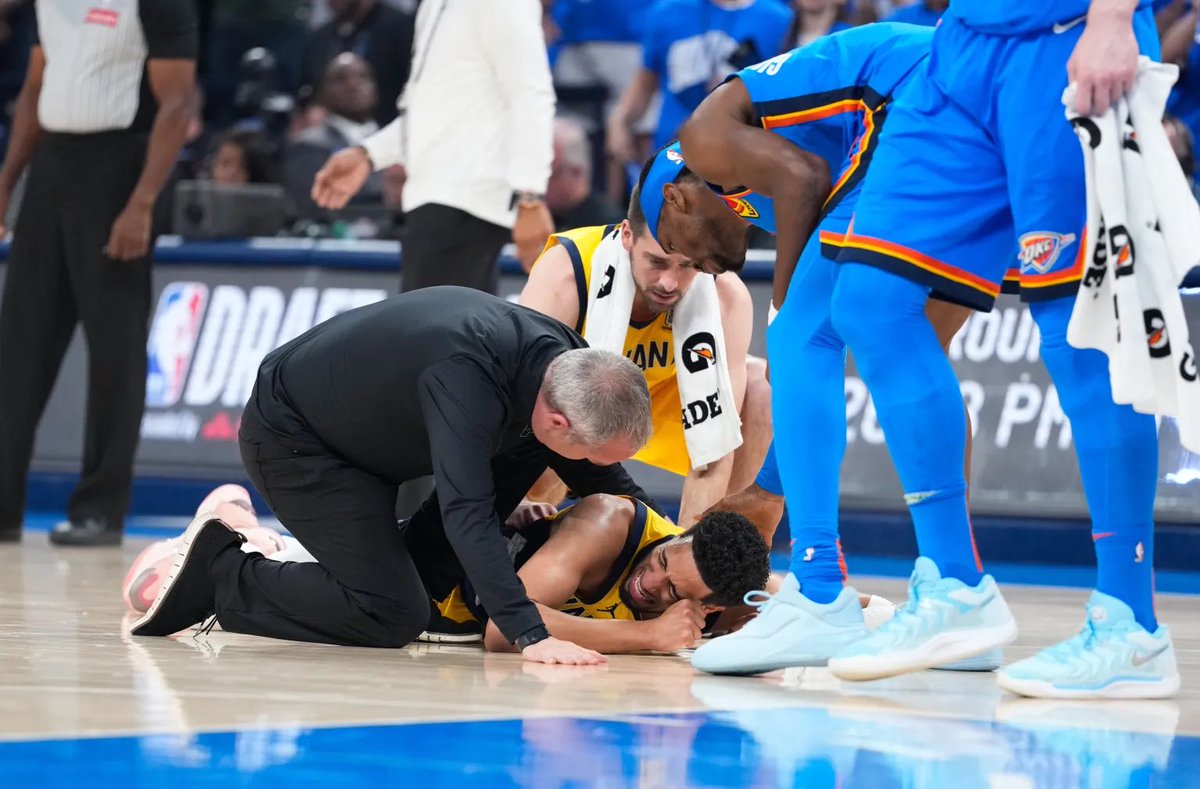 PrepNetwork_'s tweet image. Tragedy to Trend.
Tyrese Haliburton’s Achilles tear is a tragic warning for young athletes.
Read: prepnetwork.com/2025/06/25/tra…