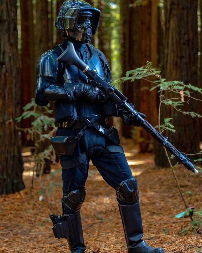 501stSpecOps's tweet photo. Tracking mode engaged
Target trajectory calculated
Closing in
◾️TX-33233 of the 501st Legion Knightfall Garrison
📷 agdimages
#501st #501stspecops #shadowscout #swiftsilentrelentless https://t.co/se9oc3H4m3
