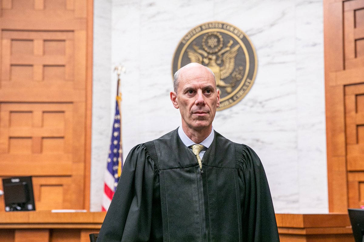 Supreme Court “Dethrones” Emperor Boasberg…❗️