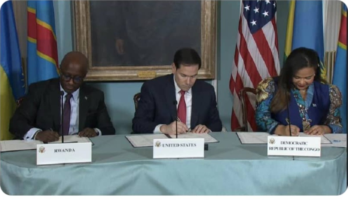 La signature  ce jour de l'Accord entre la RDC et le Rwanda constitue un grand pas vers la pacification de la Région des Grands-lacs.
Je salue le réchauffement de l'axe Kinshasa-Washington qui contribuera à coup sûr à faire de la RDC une véritable puissance au cœur de l'Afrique.