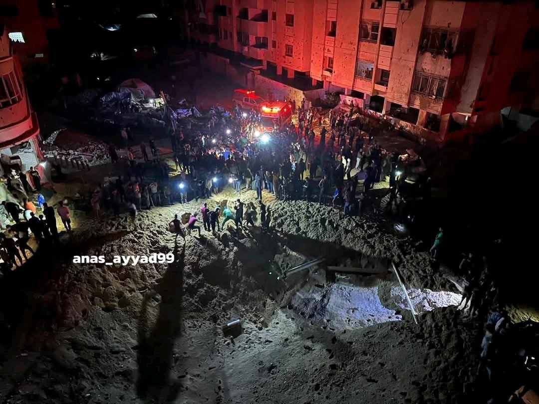 حفرة كبيرة ابتلعت كل من فيها بغزة الآن

اللهم انصر اخواننا المجاهدين في غزةاللهم بأعدائهم جميعا الذي نعلمهم والذين لانعلمهم في الداخل والخارج في الظاهر والباطن اللهم فرّق جمعهم وشتت شملهم ومزقهم كل ممزق ونسألك ربنانصرك الذي وعدت لعبادك المجاهدين وعجل لهم بالنصروالفرج والتمكين🔻