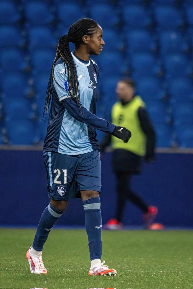 Lourde défaite des Bleuettes de Chancelle Effa Effa, Mélinda Mendy et Wassa Sangaré !

L'équipe de France s'est inclinée 4-0 face à l'Espagne en finale de l'Euro U19 ! 😢

Bravo à nos trois ciel &amp; marine qui finissent tout de même vice-championnes d'Europe !