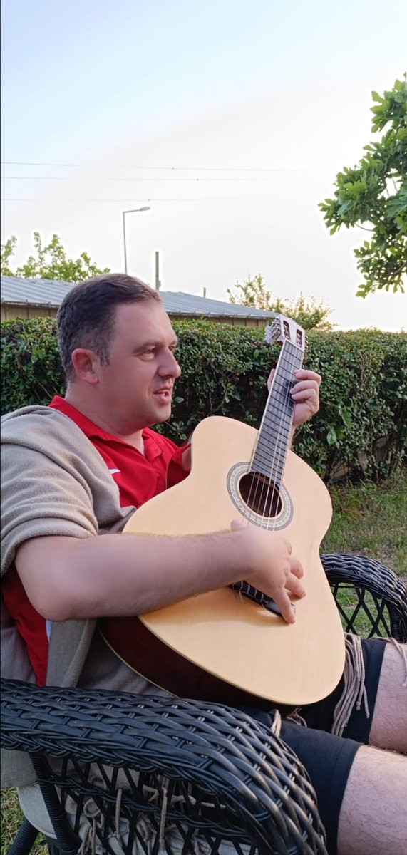 Müzik, aşkı besteler...