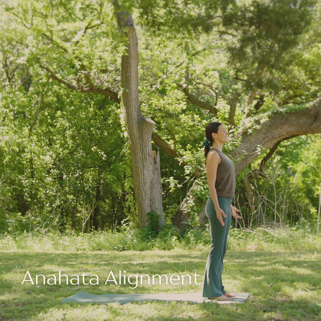 Check out Anahata Alignment, Adriene's latest practice on the FWFG App! Through yoga practice, we can work on unblocking the heart chakra with specific poses and breathwork. Think expanding the chest, opening the heart, and meditating on loving kindness.💚
fwfg.com/programs/anaha…