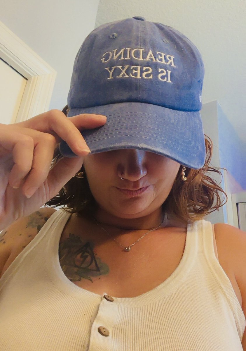 Sho’ is! 

😏📚

#Reading
#ReadingCommunity
#Books
#BooksAreMyJam
#ReadingIsSexy