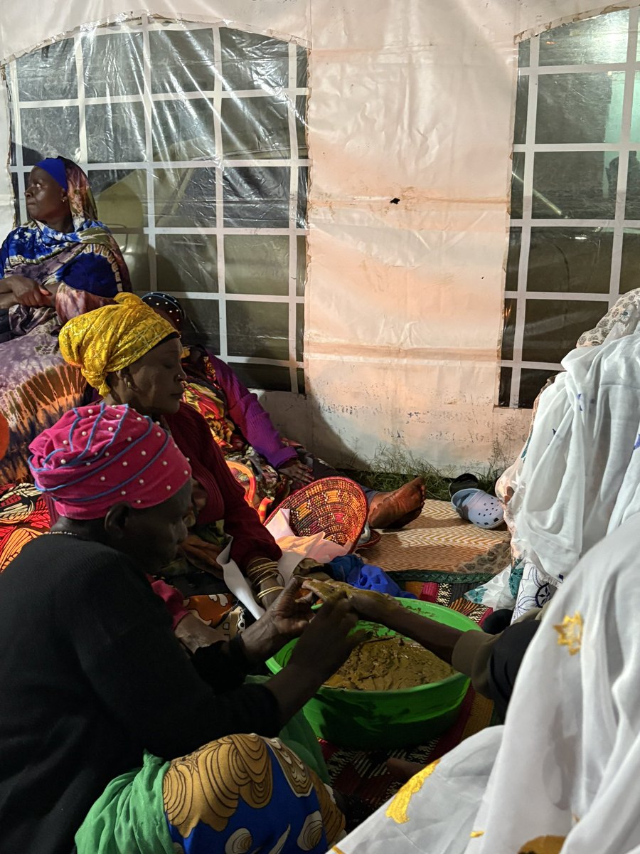 😂was to go out but now at a wedding