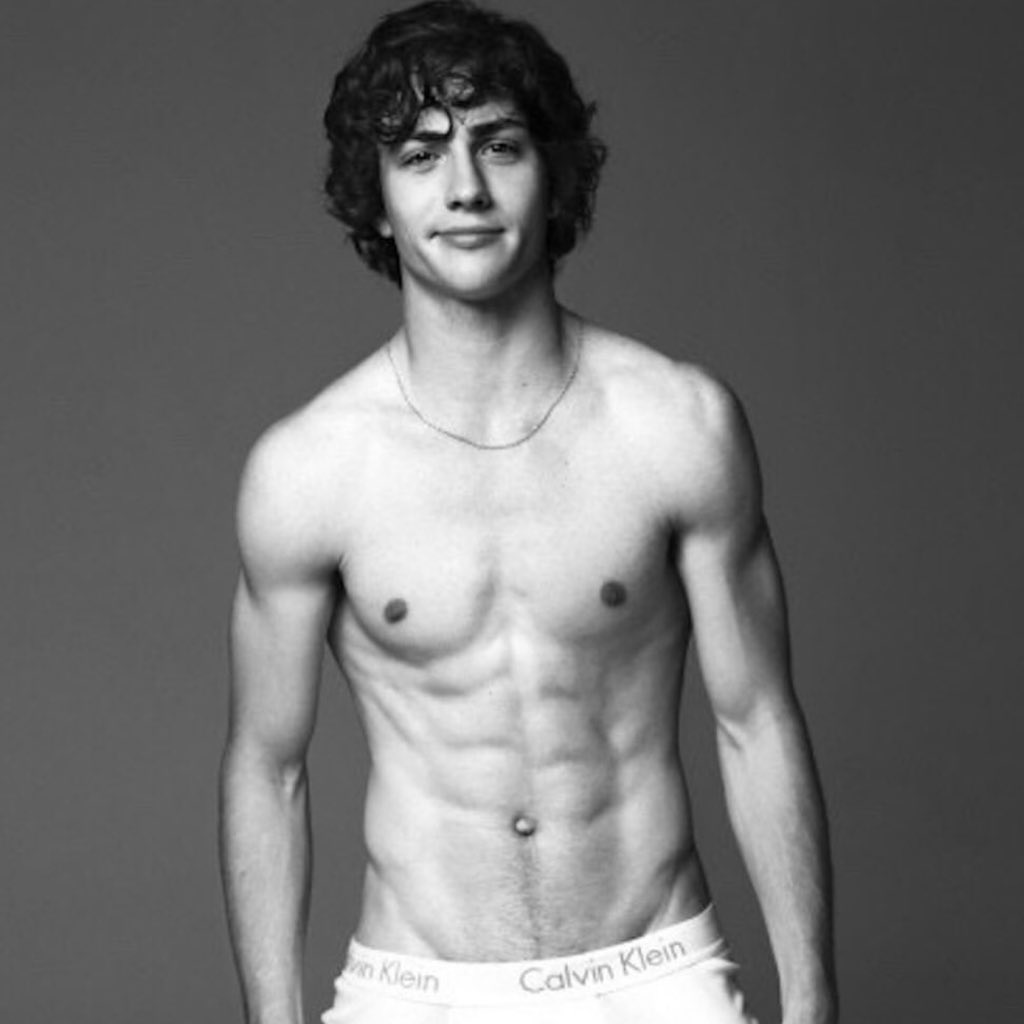 Aaron Taylor Johnson News tweet media