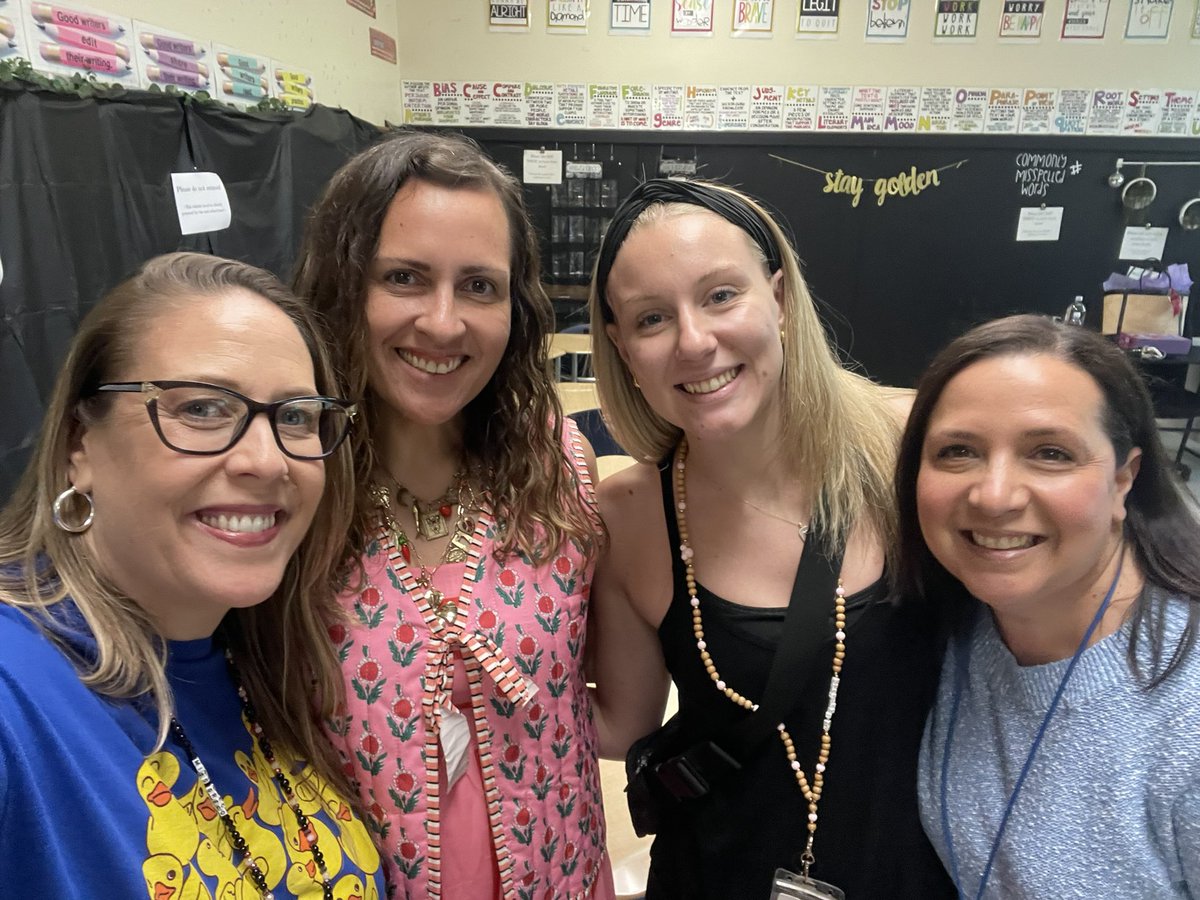 Ms. Schnabel tweet media