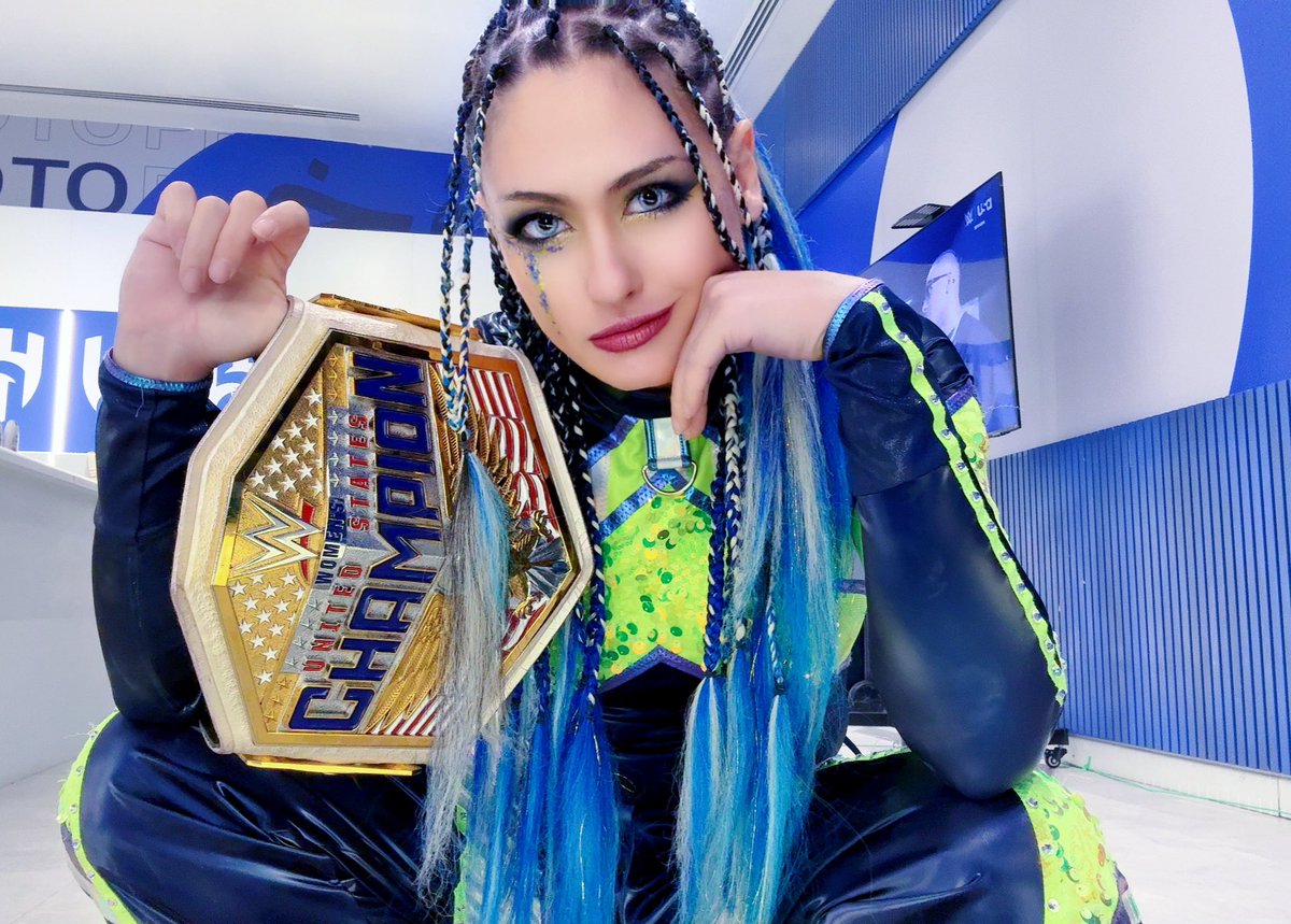 ジュリア（WWE NXT）お騒がせ症候群【本】 ジュリアお騒がせ症候群(B.B.MOOK1605) (B・B・MOOK) | 「週刊