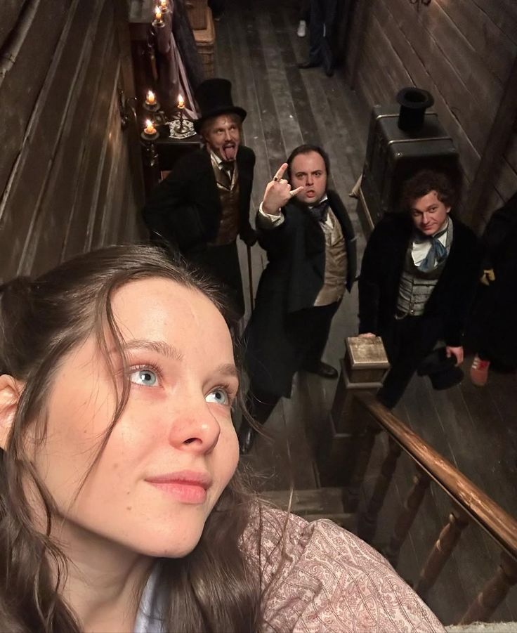 ⠀ ⠀ ⠀ ⠀ ⠀
⠀ большой секрет для маленькой,
 ⠀для маленькой такой компании...⠀ ⠀ ⠀ ⠀ ⠀
⠀