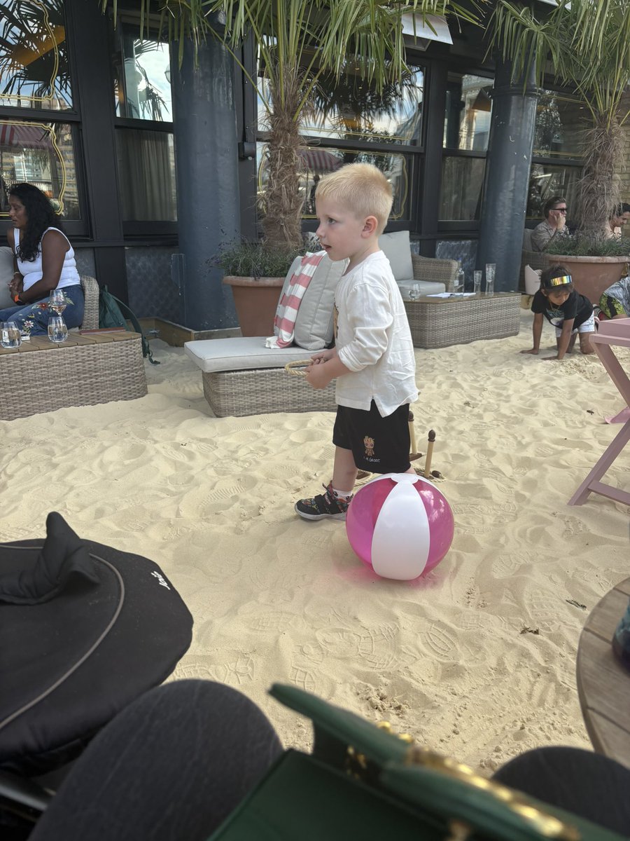 Litsa_stevens's tweet image. Tower of London,Jurassic world exhibition and drinks by tower bridge