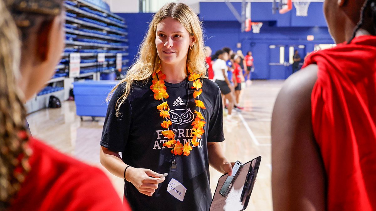 FAUWBB_Hoops's tweet image. Closed out camp week with our Elite Camp! Huge thank you to everyone who joined us for camp this week in Paradise! 🤩
#WIP🏝️