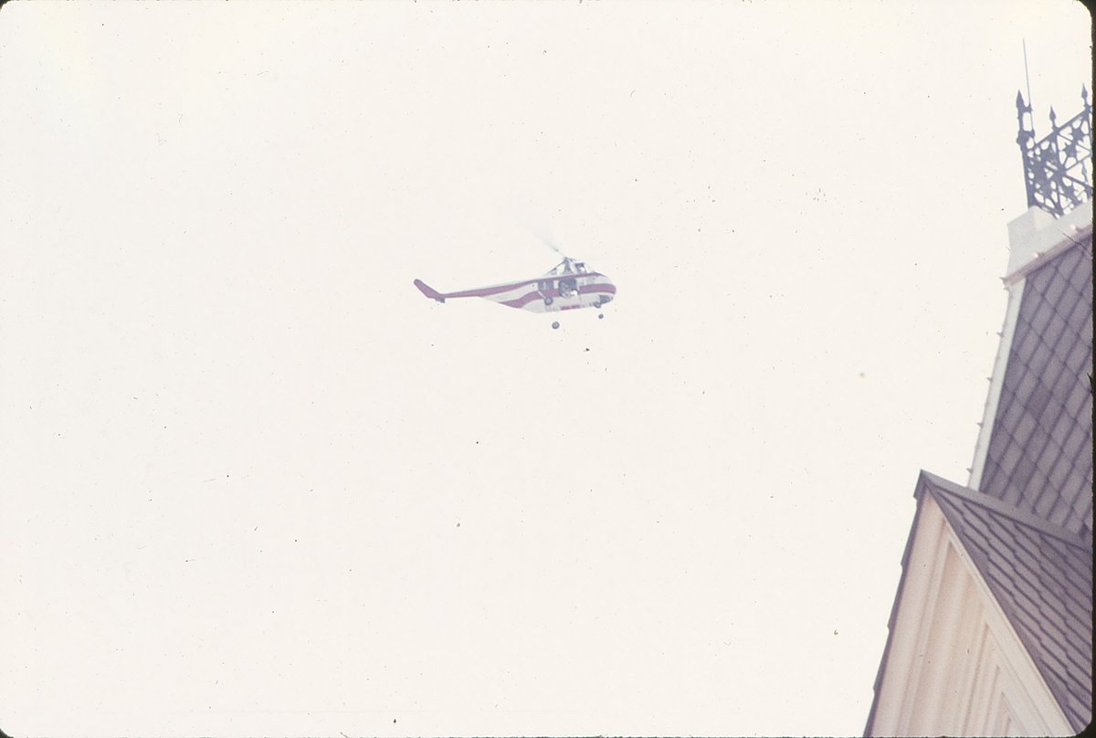 JohnMarkT's tweet photo. @RetroWDW Yes. There was also a TV crew covering the parade. Plus a helicopter overhead. https://t.co/UPYDP0Uoc0