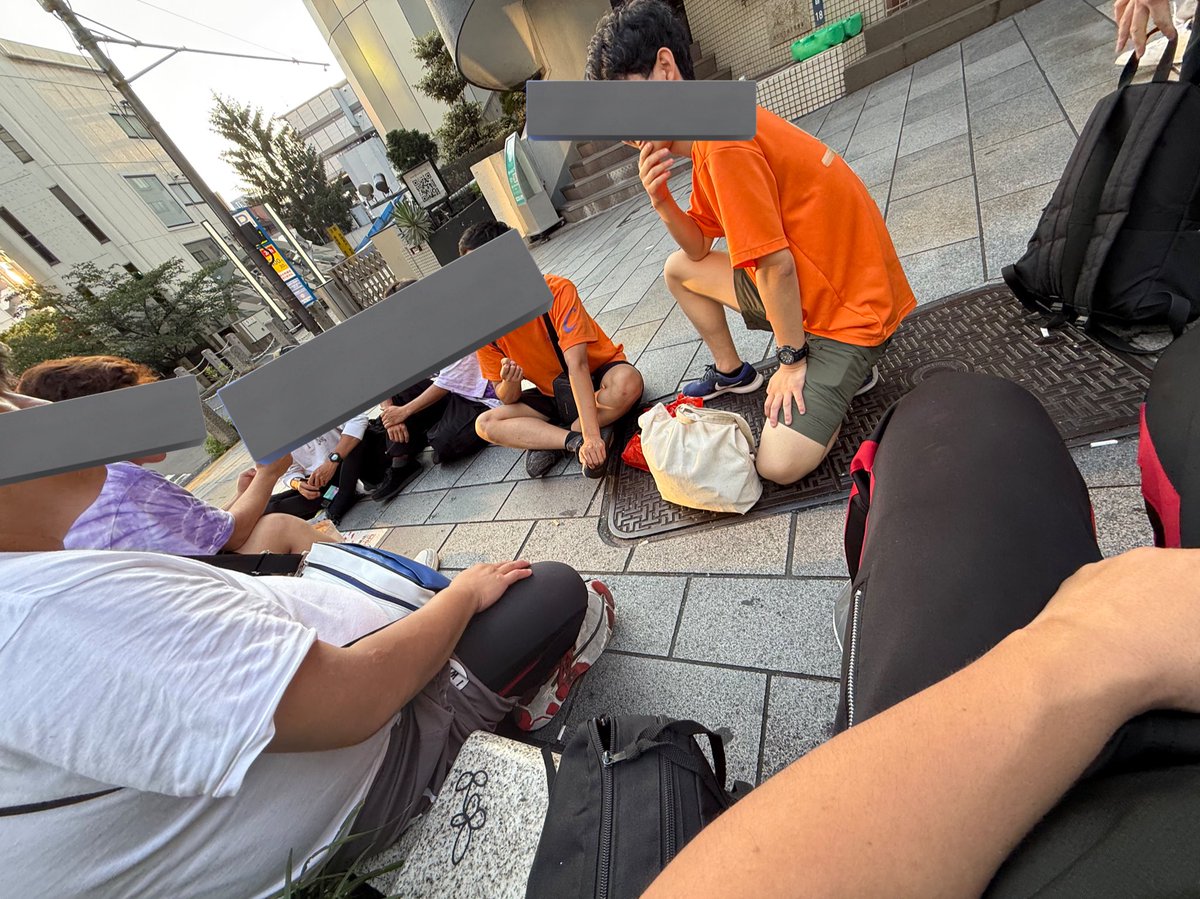 朝の5時過ぎから集会が始まって家に帰れない