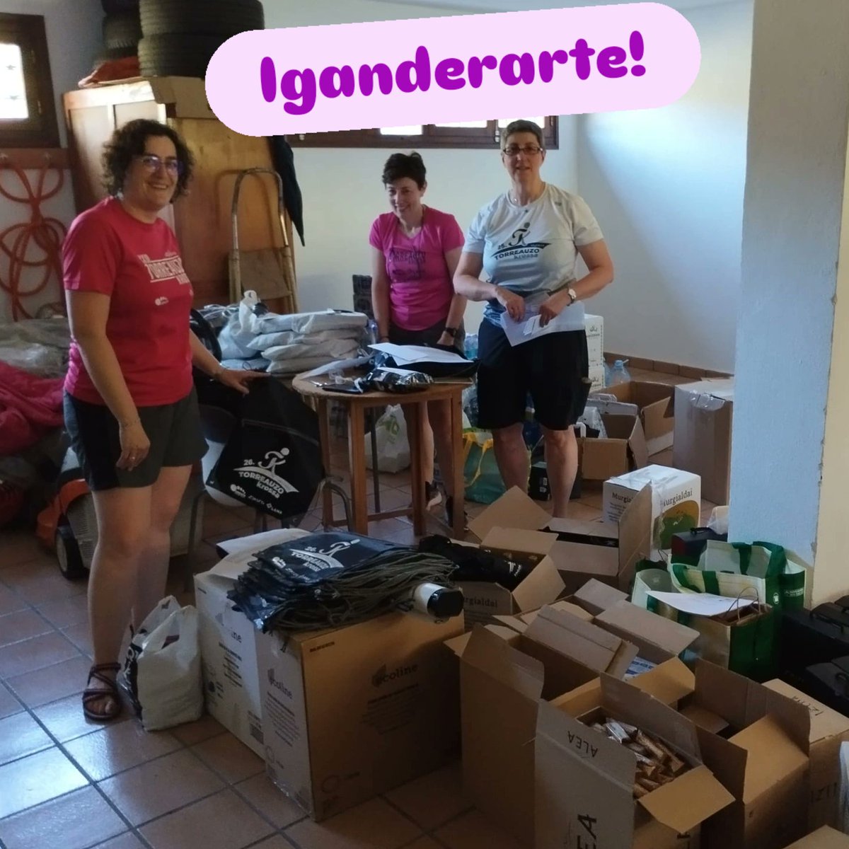 abixaran tweet media