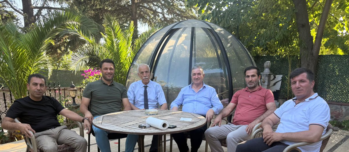 Kocaeli'de faaliyet gösteren iş insanı değerli hemşehrimiz Emin Öztürk ağabeyimizin ev sahipliğinde birbirinden kıymetli dostlarla bir araya geldik.  

Göstermiş olduğu misafirperverliklerinden dolayı kendilerine ve kıymetli dostlara teşekkür ederim.