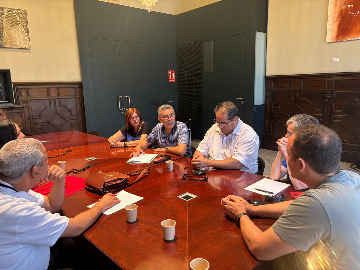CCOO VORMAROS | ☎️933 100 000 💻consulta.ccoo.cat (@ccoovormaros) on Twitter photo Ahir vam rebre la visita d'una delegació del sindicat UGTT de Tunísia, és important la col·laboració internacional sindical, visitem al <a href="/ajcardedeu/">Ajuntament Cardedeu</a> i a l'ajgranollers, <a href="/ccoovormaros/">CCOO VORMAROS | ☎️933 100 000 💻consulta.ccoo.cat</a> acompanyats com sempre dels companys de @fundaciopausolidaritat. Ahir vam rebre la visita d'una delegació del sindicat UGTT de Tunísia, és important la col·laboració internacional sindical, visitem al <a href="/ajcardedeu/">Ajuntament Cardedeu</a> i a l'ajgranollers, <a href="/ccoovormaros/">CCOO VORMAROS | ☎️933 100 000 💻consulta.ccoo.cat</a> acompanyats com sempre dels companys de @fundaciopausolidaritat.