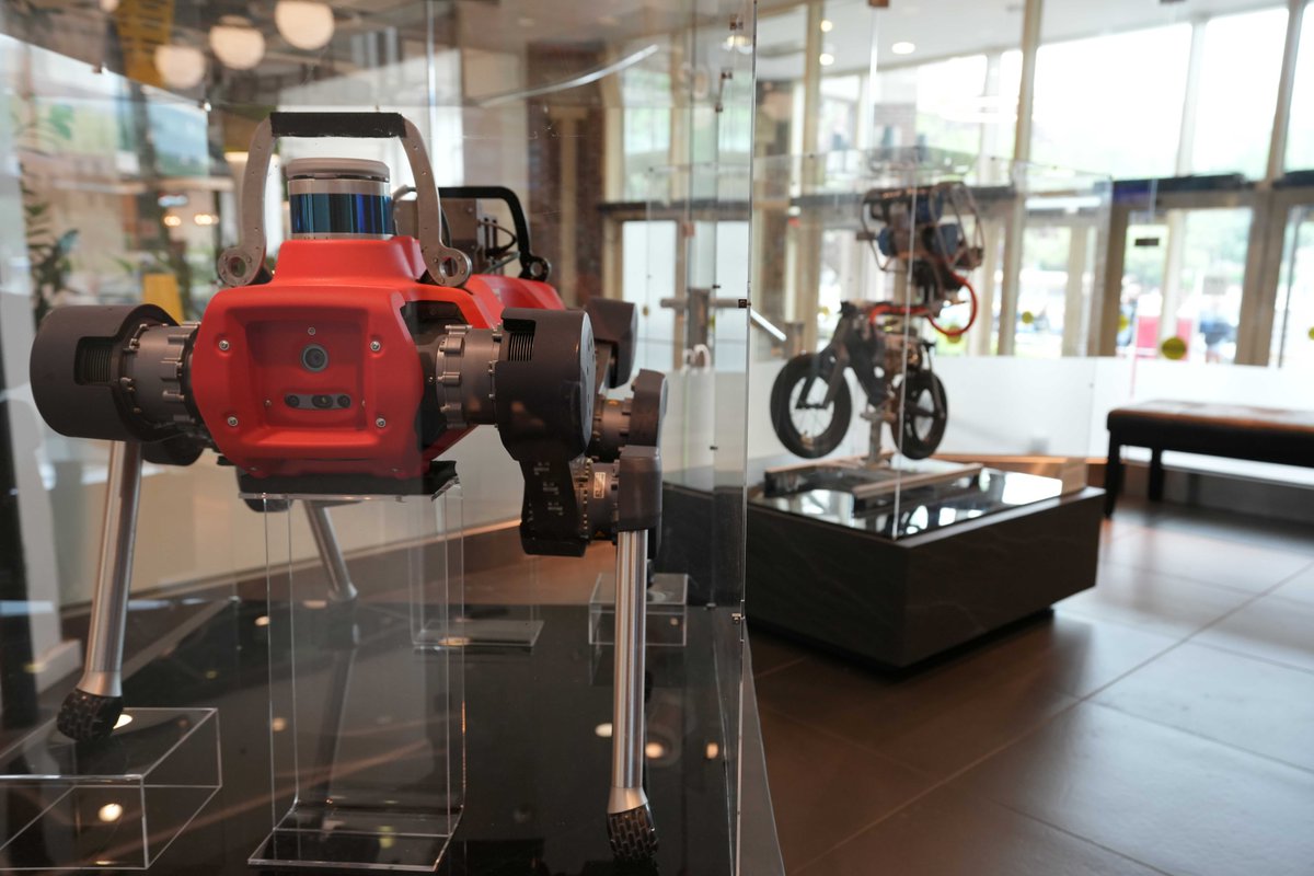 rai_inst's tweet image. We’ve just opened a free, hands-on robot lab! This summer, the RAI Institute Robot Lab is popping up at CambridgeSide mall. Come see working robots, drive one yourself, and have the opportunity to contribute to robotics research. See our hours and plan your visit —…